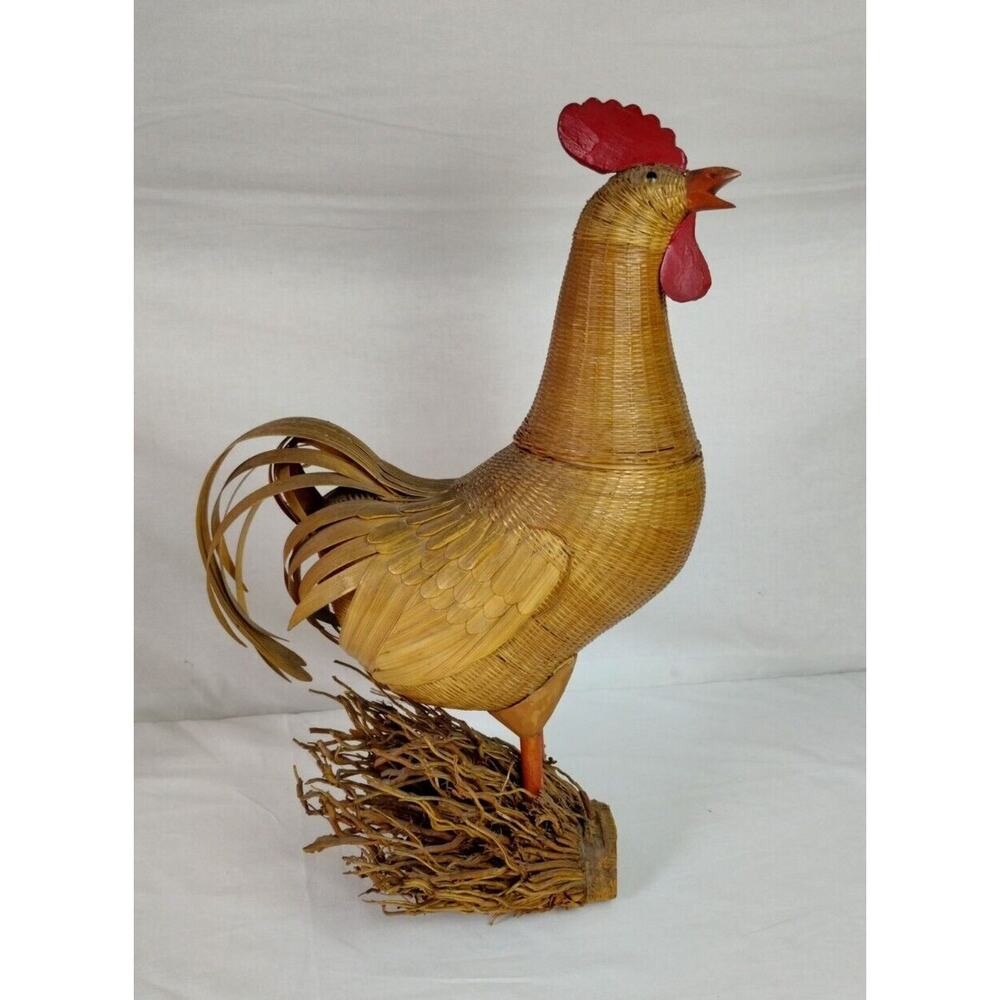 Wicker Rattan Rooster Farmhouse Country Decor Basket - PRISTINE - 17.5 in tall